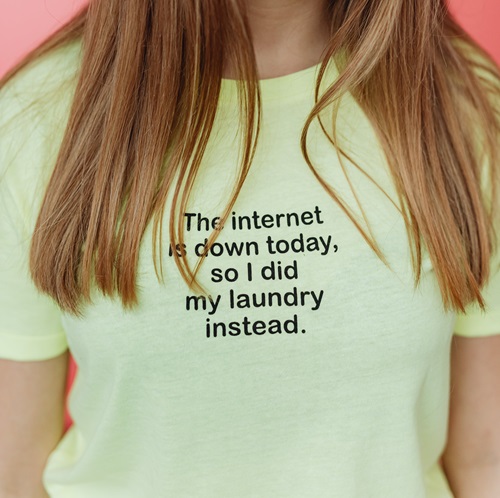Le t-shirt à message fort